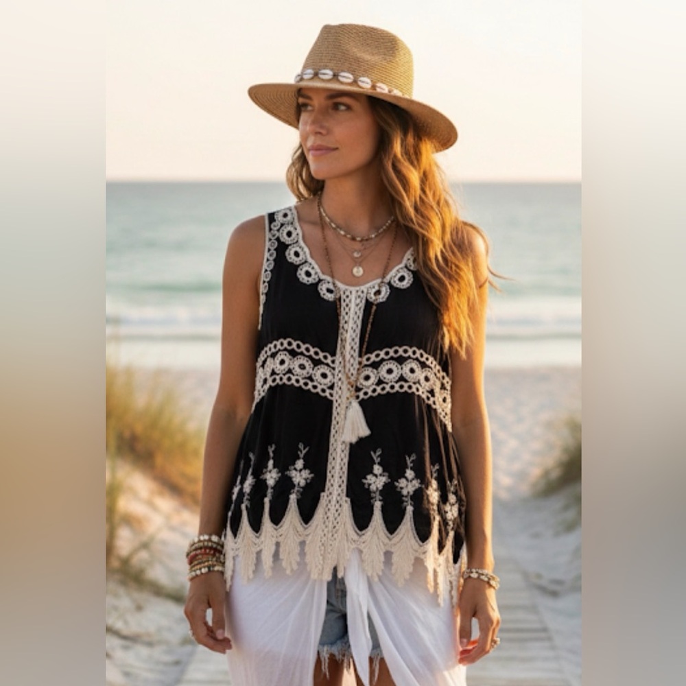 Aaneliese Crochet Rayon Womens Top Sz Small Bohemian Cruise Summer Goth Luxury